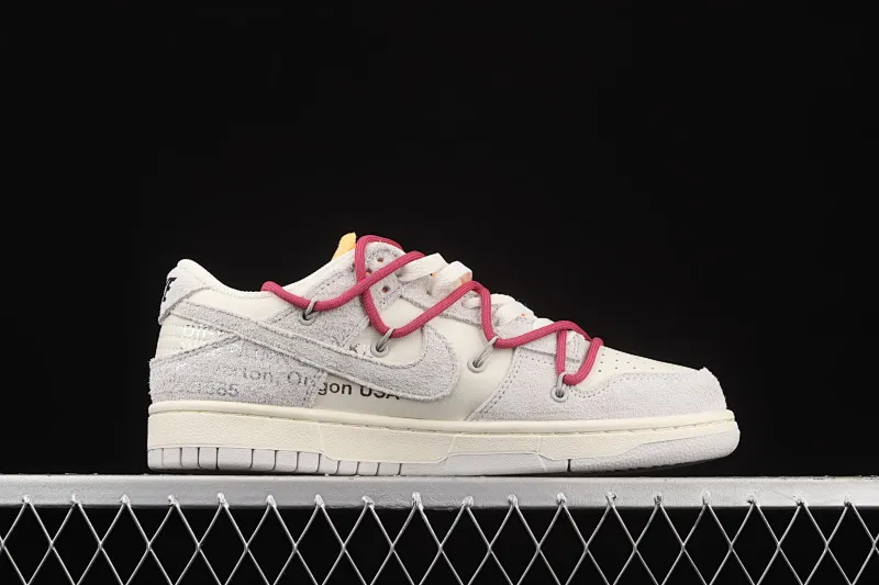 All Categories Nk SB Dunk Series Nk SB Dunk Low low-top sneakers OF x Nk Dunk Low "12 of 50" OW suede SB smashed backboard fashion casual sneakers DJ0950-114